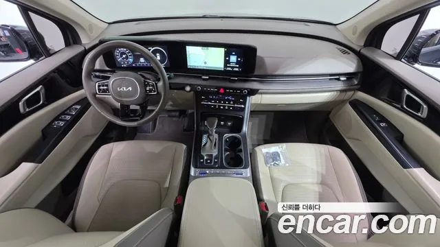 Kia Carnival Generation 4 — Фото автомобиля 10