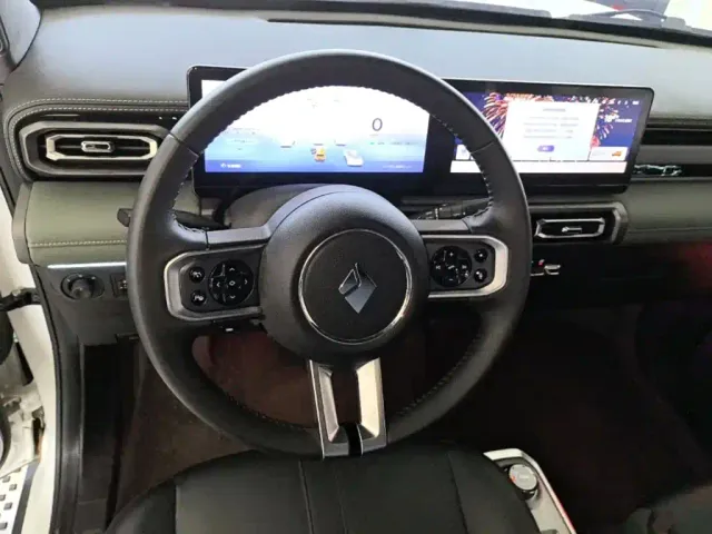 Baojun Yep — Фото автомобиля 10