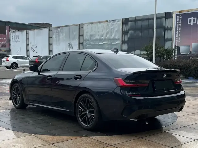 BMW 3 Series — Фото автомобиля 14