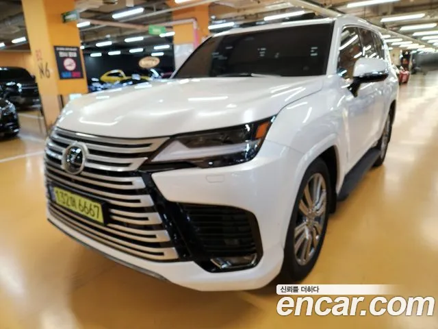Lexus LX 4th Gen — Фото автомобиля 2