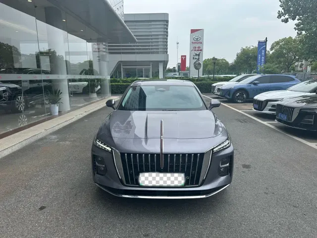 Hongqi H5 PHEV — Фото автомобиля 2