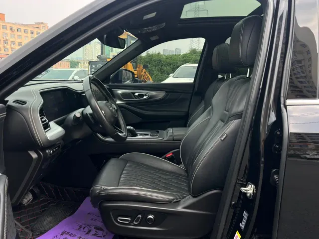 GAC Trumpchi GS8 — Фото автомобиля 10