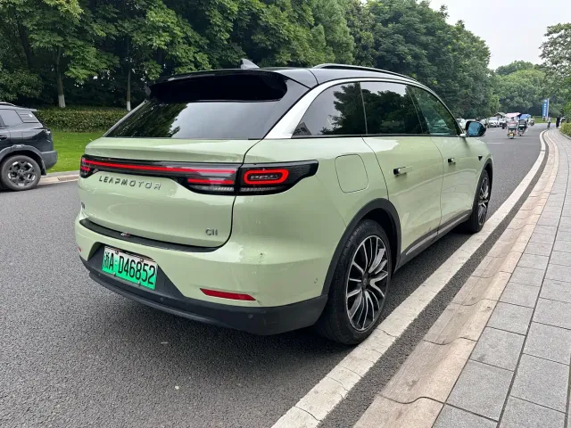 Leapmotor C11 — Фото автомобиля 4