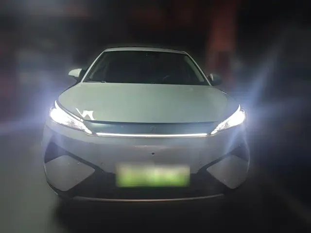 BYD Yuan PLUS — Фото автомобиля 23
