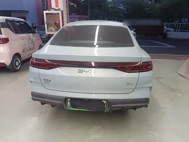 BYD Qin L — Фото автомобиля 5