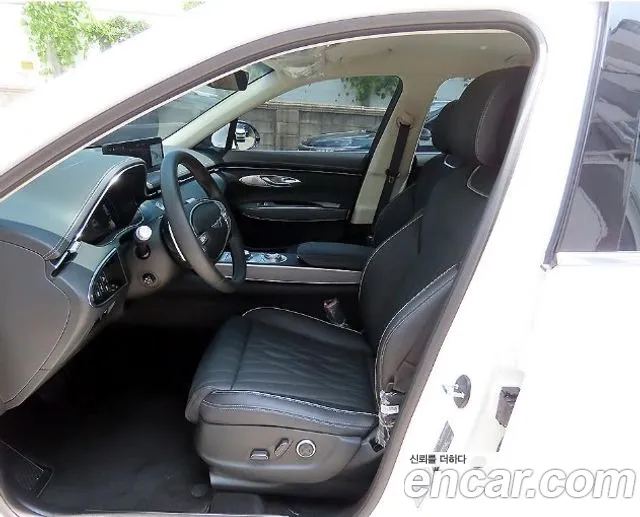Genesis GV70 2.5T Бензин 2WD — Фото автомобиля 11