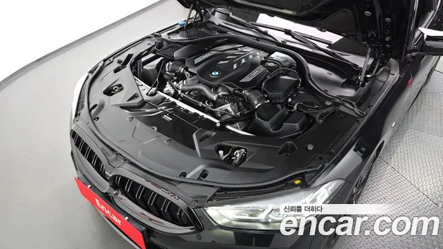 BMW 8 Series G15 — Фото автомобиля 6