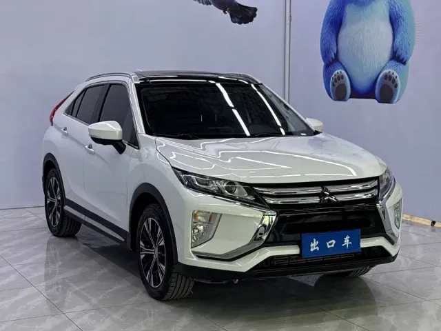 Mitsubishi Eclipse Cross — Фото автомобиля 3