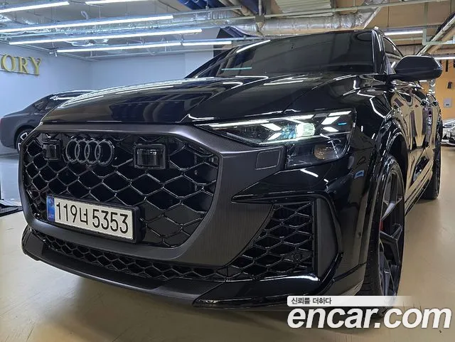 Audi RSQ8 — Фото автомобиля 2