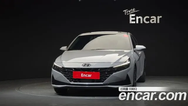 Hyundai AVANTE Avante (CN7) — Фото автомобиля 3