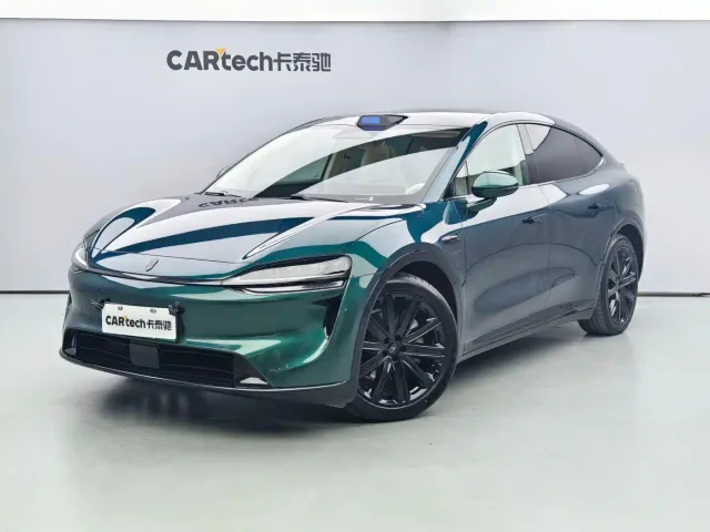 Фотография автомобиля — Luxeed R7