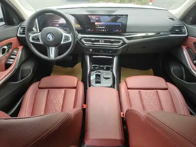 BMW i3 — Фото автомобиля 4