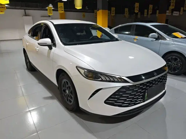 BYD Qin PLUS — Фото автомобиля 3