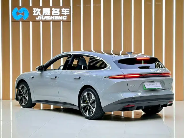 Nio ET5 Touring — Фото автомобиля 23