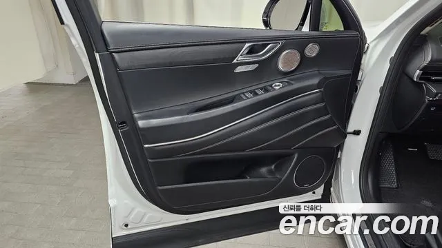 Genesis GV80 — Фото автомобиля 13