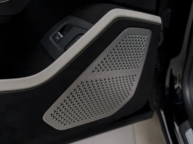 Lamborghini Urus — Фото автомобиля 12