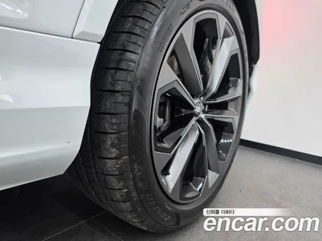 Audi Q7 — Фото автомобиля 19