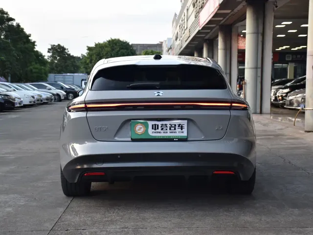 Nio ET5 Touring — Фото автомобиля 16