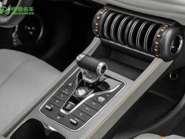 BYD Yuan PLUS — Фото автомобиля 12
