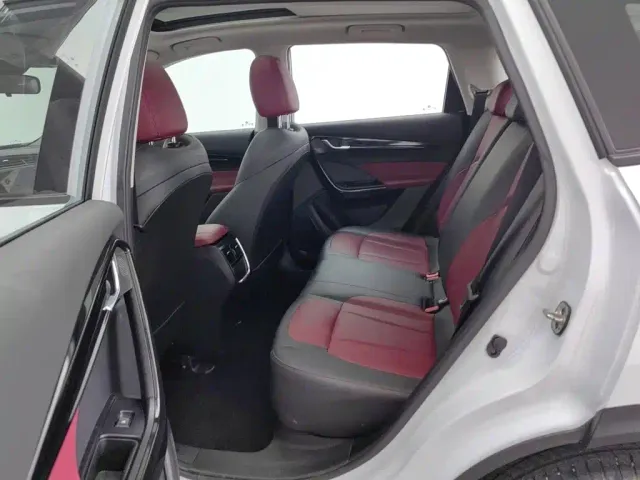 Dongfeng Fengshen AX7 — Фото автомобиля 15