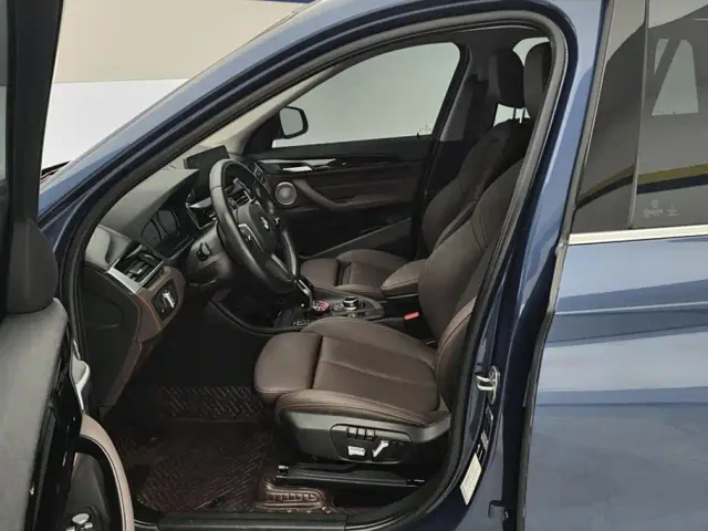 BMW X1 — Фото автомобиля 9