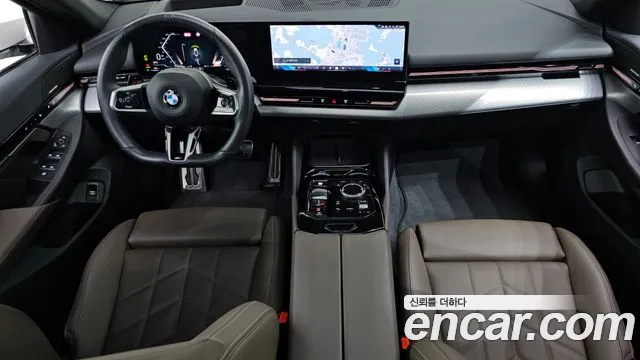 BMW 5-Series — Фото автомобиля 7