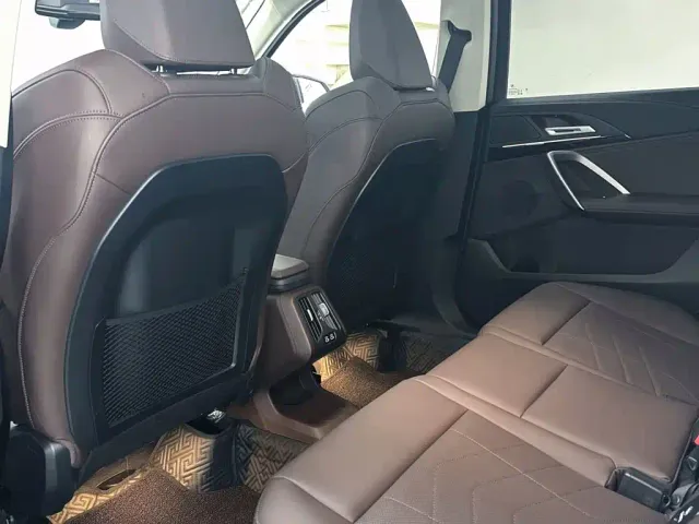 BMW X1 — Фото автомобиля 12
