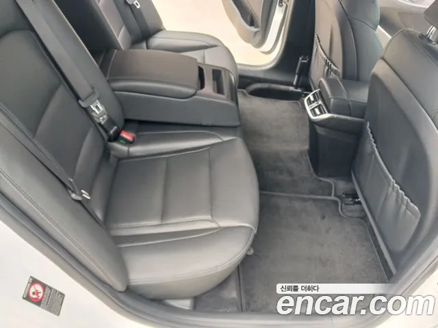 Hyundai Grandeur Новый Grandeur IG — Фото автомобиля 10