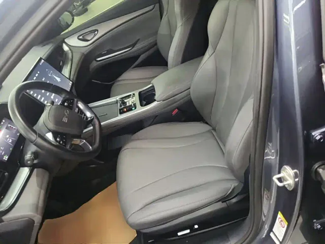 BYD Seal 07 DM-i — Фото автомобиля 14