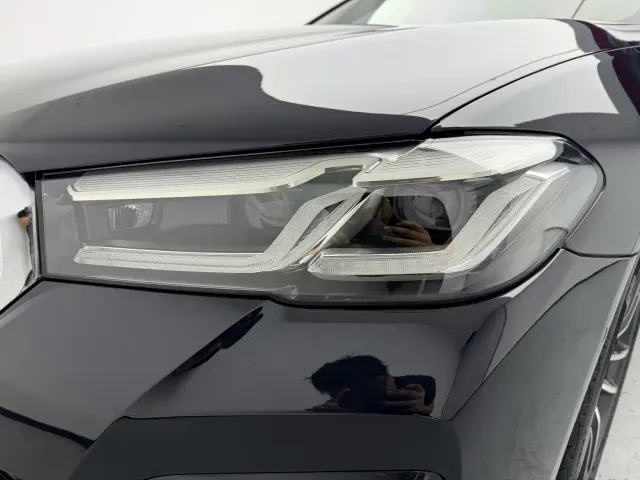 BMW 5 Series — Фото автомобиля 9