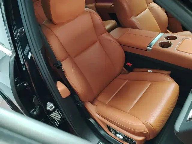 Li Auto L7 — Фото автомобиля 24