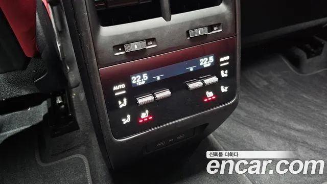 Porsche Macan — Фото автомобиля 17