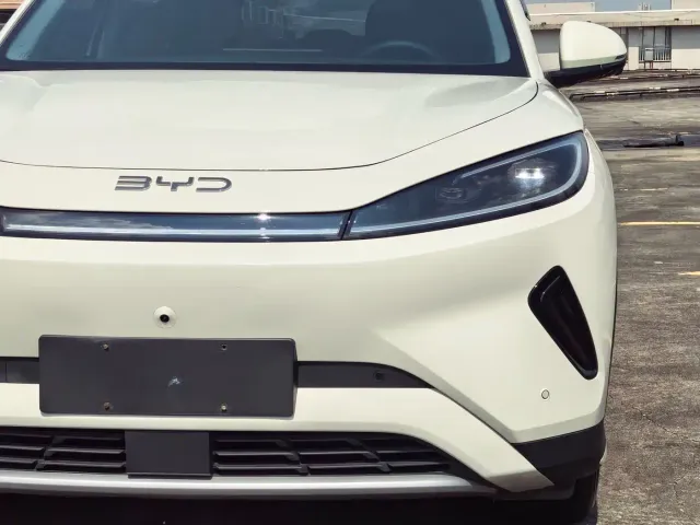 BYD Sealion 05 EV — Фото автомобиля 9