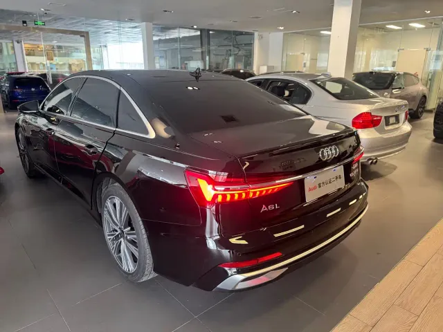 Audi A6L — Фото автомобиля 6