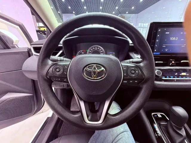 Toyota Corolla — Фото автомобиля 13