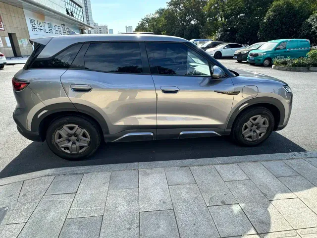 BYD Yuan UP — Фото автомобиля 17