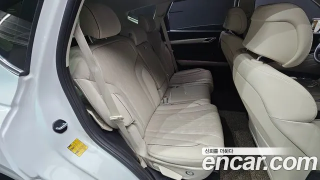 Genesis GV80 — Фото автомобиля 17