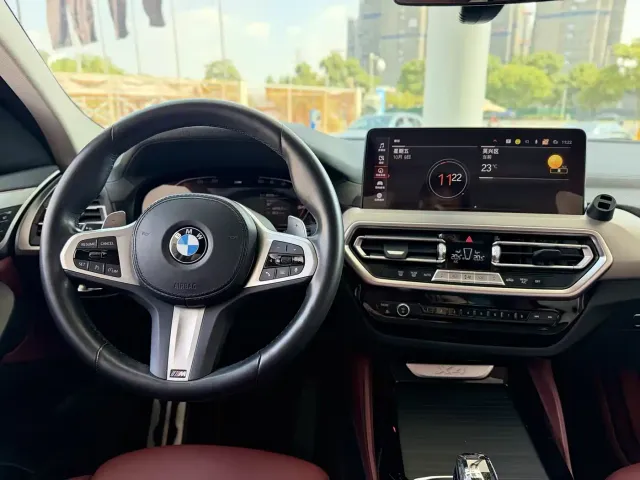 BMW X4 — Фото автомобиля 12