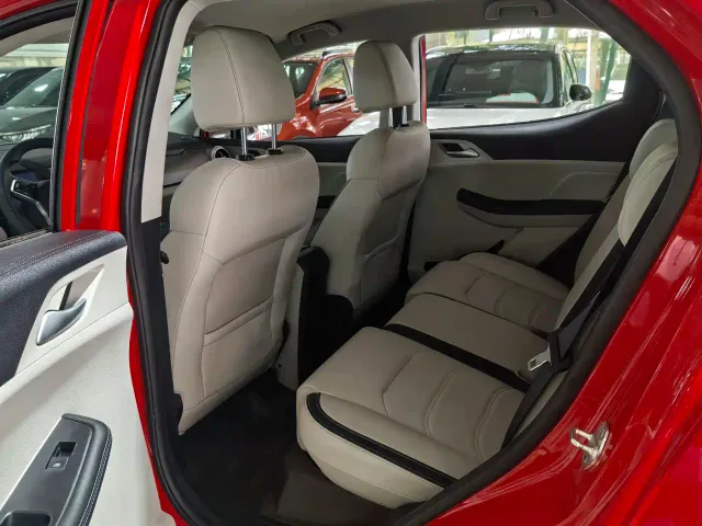 BYD Yuan Pro — Фото автомобиля 9