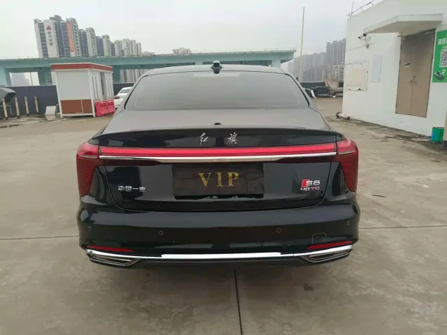 Hongqi H5 — Фото автомобиля 12