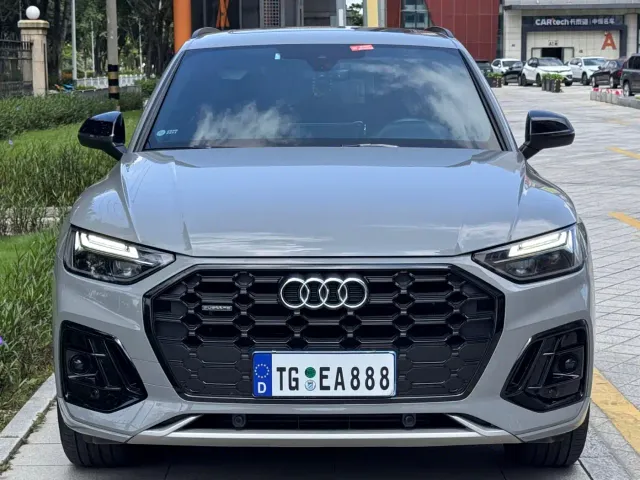 Audi Q5L — Фото автомобиля 2