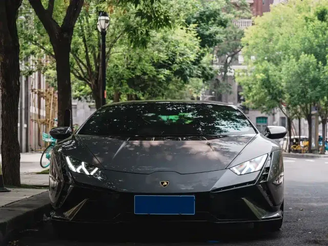 Lamborghini Huracan — Фото автомобиля 2