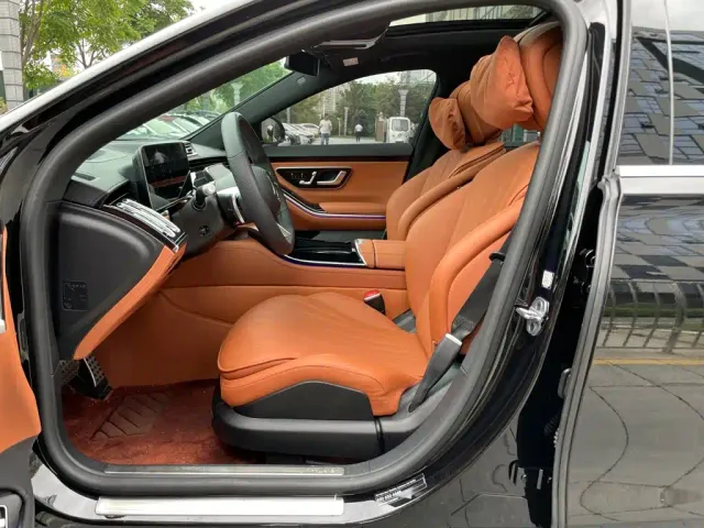 Mercedes-Benz S-Class — Фото автомобиля 8