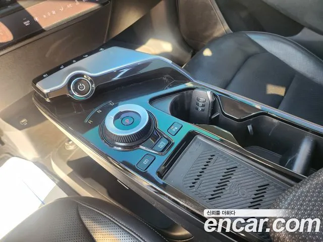 Kia EV6 — Фото автомобиля 13