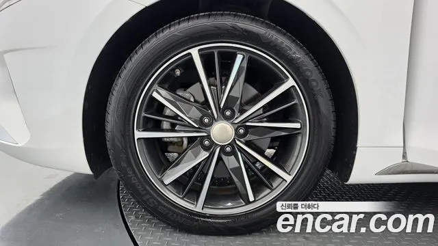 Hyundai Grandeur New — Фото автомобиля 5