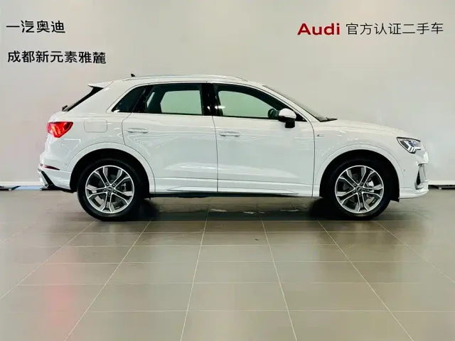 Audi Q3 — Фото автомобиля 3