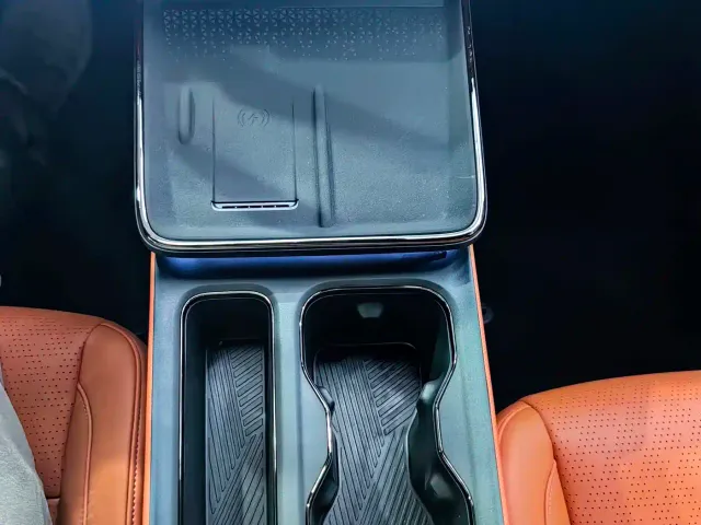 Toyota BoZhi 3X — Фото автомобиля 22