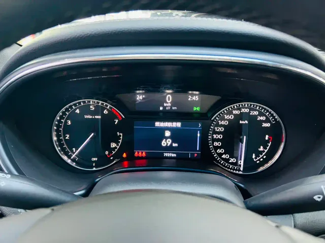 Cadillac CT5 — Фото автомобиля 9