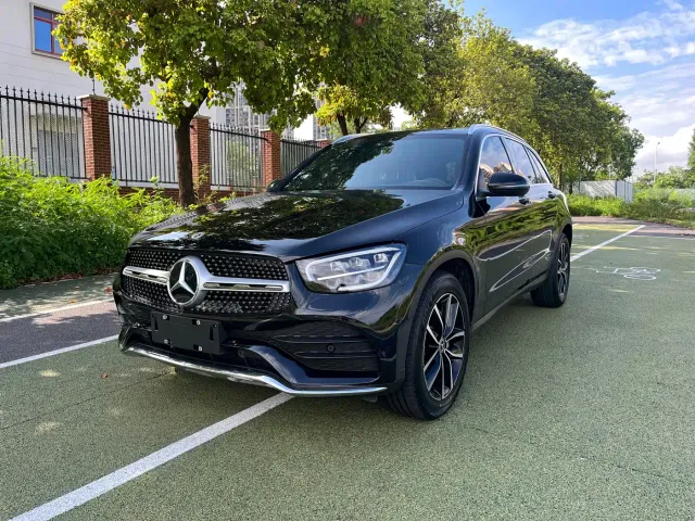 Фотография автомобиля — Mercedes-Benz GLC-Class