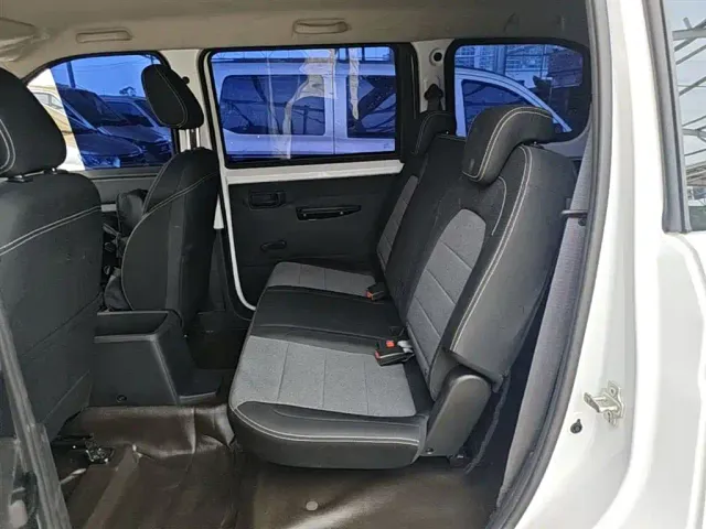 Wuling Hongguang Plus — Фото автомобиля 16